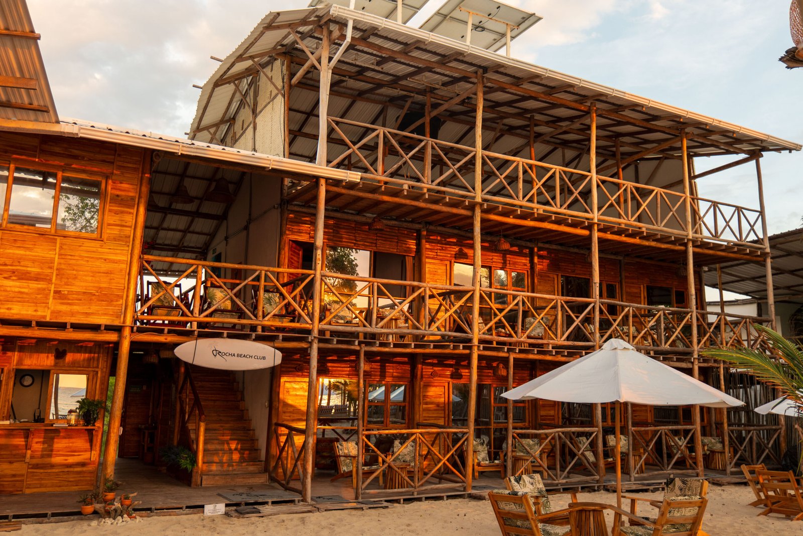 Rocha Beach Club- Caribe Colombiano - Hospedaje bar y más 6
